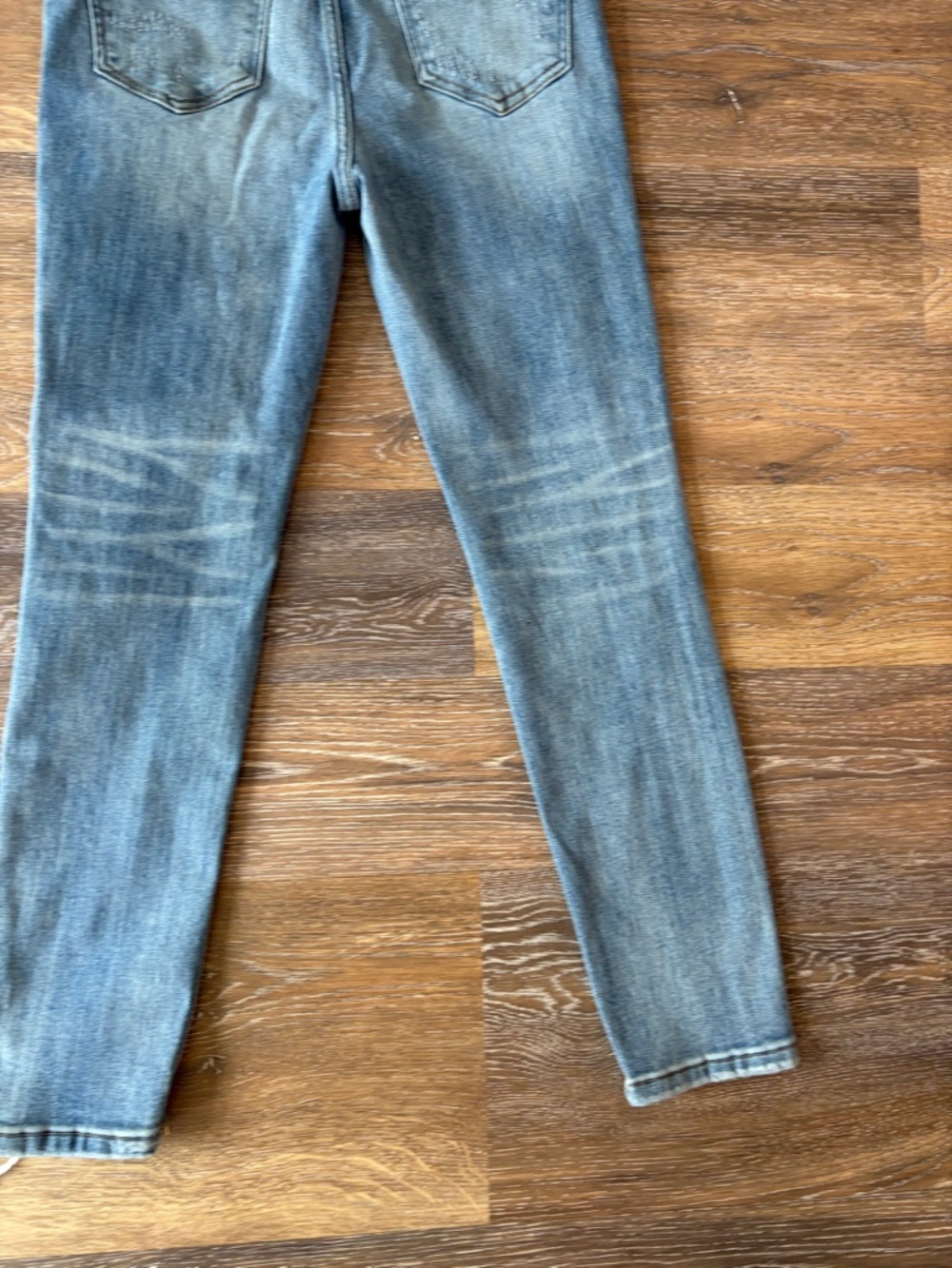 Risen Ember Light Wash High Rise Skinny Jeans distressed size 9/29 length 37” - Picture 12 of 12